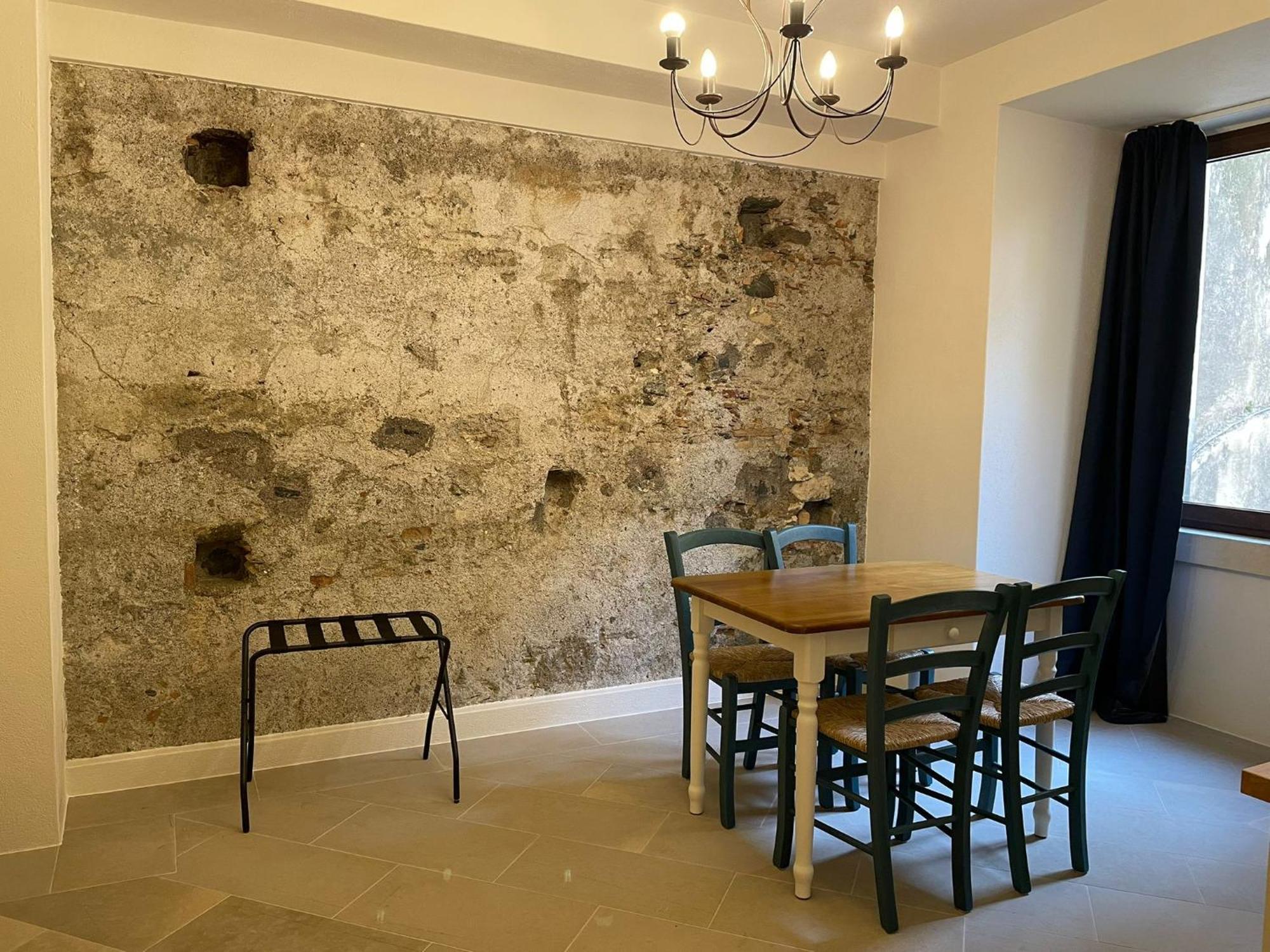 Couette-café Castello D'alcontres 3 Stelle